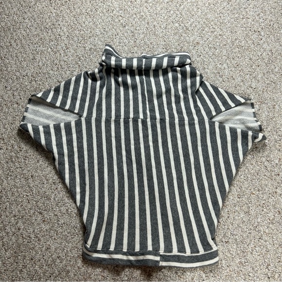 The Podolls Slouch Open Front Button Striped Cardigan Womens XS Short Sleeve - Picture 5 of 11